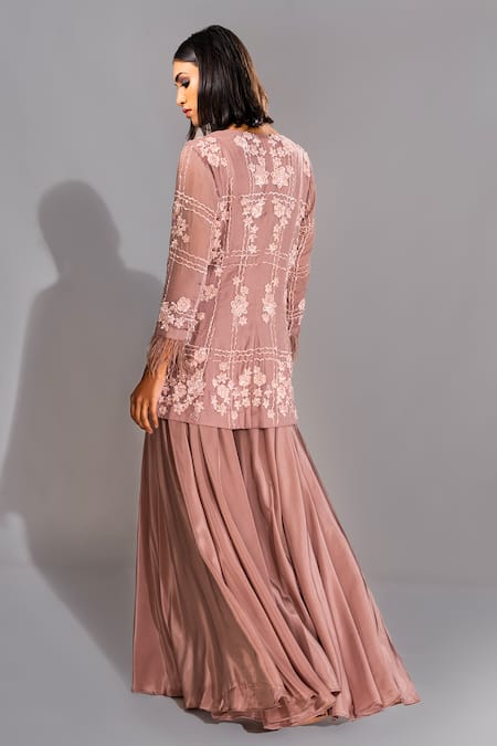 Shop Shruti S Pink Organza, Crepe Sequins, Embroidery V-neck Floral Peplum Kurta Set at Aza Fashions Shop_Shruti S_Pink Organza, Crepe Sequins, Embroidery V-neck Floral Peplum Kurta Set _at_Aza_Fashions