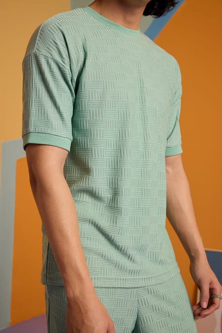 Buy_Muvazo_Green Cotton, Polyester Maverick Jacquard Half Sleeve Tee _Online_at_Aza_Fashions