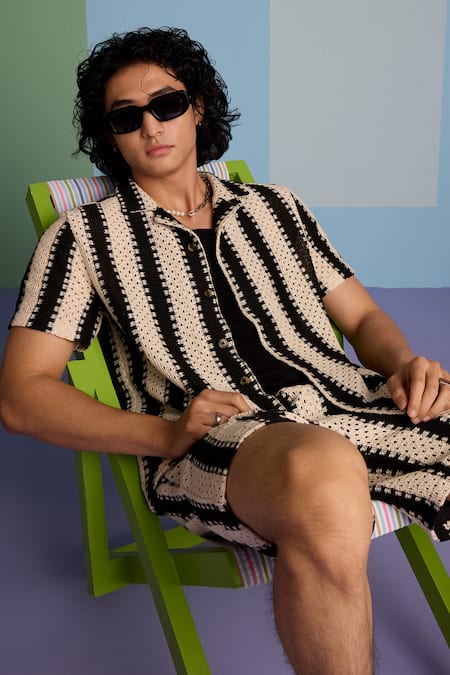 Buy_Muvazo_Black Cotton Ebony Edge Crochet Shirt 