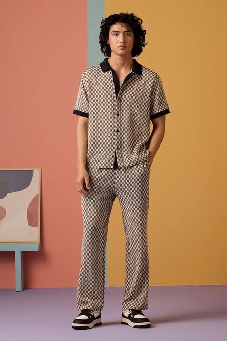 Buy_Muvazo_Black Cotton Crochet Chequered Shirt 