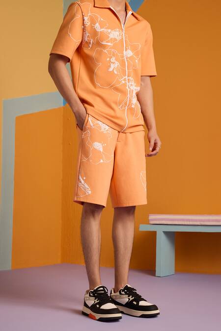 Buy Muvazo Orange Cotton, Polyester Abstract Sunbeam Print Shorts Buy_Muvazo_Orange Cotton, Polyester Abstract Sunbeam Print Shorts