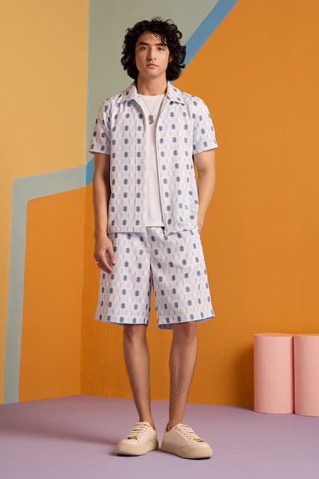 Muvazo_Grey Satin, Twill Geo Fusion Geometric Print Shirt _Online_at_Aza_Fashions