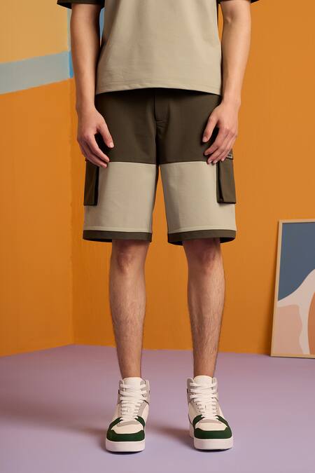 Buy Muvazo Green Cotton, Polyester Chromatic Crazee Shorts Online at Aza Fashions Buy_Muvazo_Green Cotton, Polyester Chromatic Crazee Shorts _Online_at_Aza_Fashions