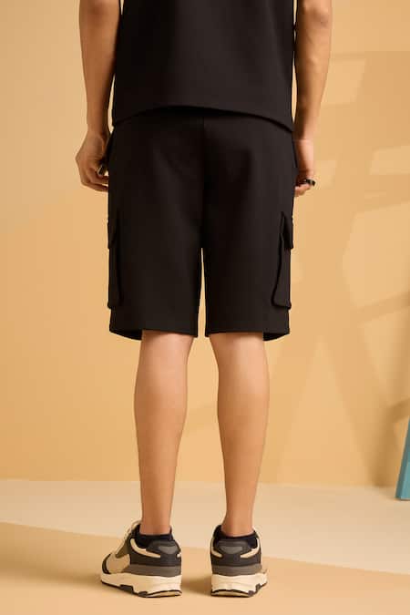 Muvazo Onyx Oasis Organic Pattern T Shirt & Shorts Set 