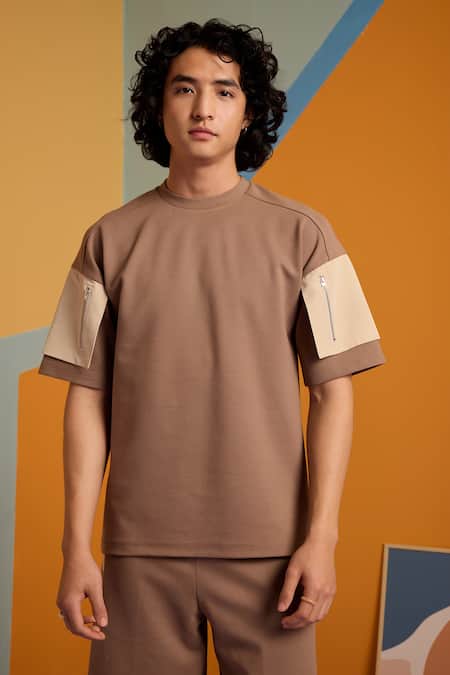 Muvazo_Brown Polyester, Cotton Walnut Wave 3d Pocket T Shirt And Shorts Set _at_Aza_Fashions
