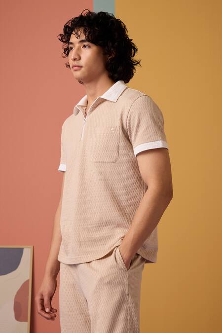 Buy Muvazo Peach Jacquard Sunlit Sienna Woven T Shirt And Shorts Set Online at Aza Fashions Buy_Muvazo_Peach Jacquard Sunlit Sienna Woven T Shirt And Shorts Set _Online_at_Aza_Fashions