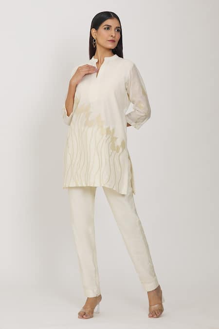 Shop_Rohini Bedi_Ivory Chanderi Embroidery Flower Applique Mandarin Collar Work Tunic _Online_at_Aza_Fashions