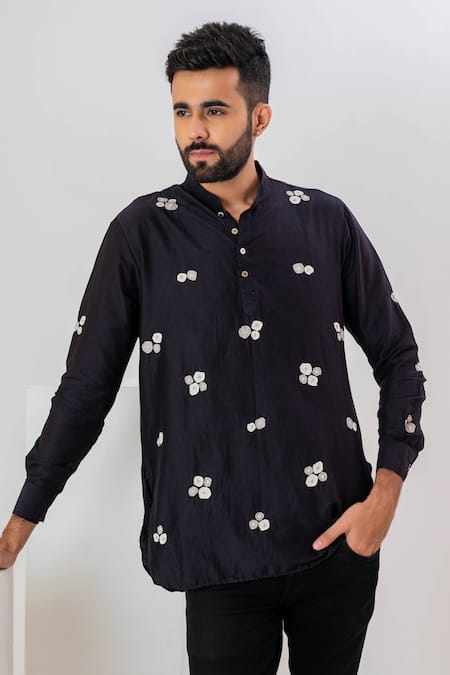 Shop Vaani Beswal Black Handloom Cotton, Silk Embroidery Moonlight Celeste Applique Short Kurta at Aza Fashions Shop_Vaani Beswal_Black Handloom Cotton, Silk Embroidery Moonlight Celeste Applique Short Kurta _at_Aza_Fashions