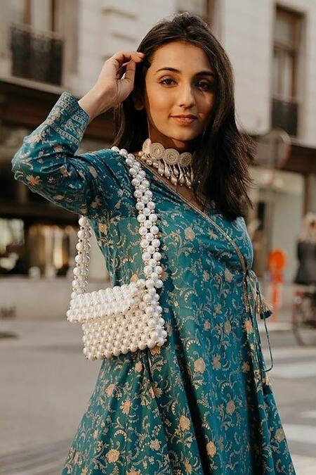 Shop_Rubilon_White Faux Pearl Woven Handbag 