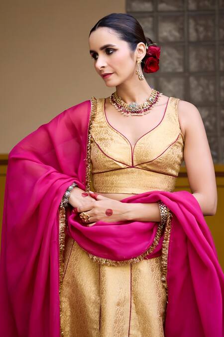 Buy_Baaro Masi_Gold Brocade, Organza Embroidery Asymmetric Floral Blouse Lehenga Set 