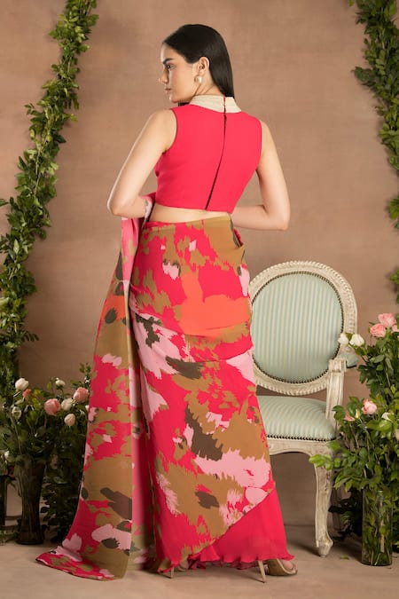 Preeti Mehta Pleated Pre-Draped Saree With Pearl Collar Blouse 