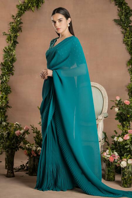 Preeti Mehta_Green Georgette, Viscose Pearls, Pleated Pre-draped Saree With Blouse _at_Aza_Fashions