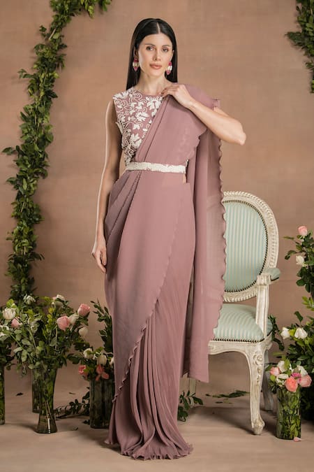 PREETI MEHTA Purple Georgette Viscose 60% And 40% Pleated Pre-draped Saree With 3d Blouse 