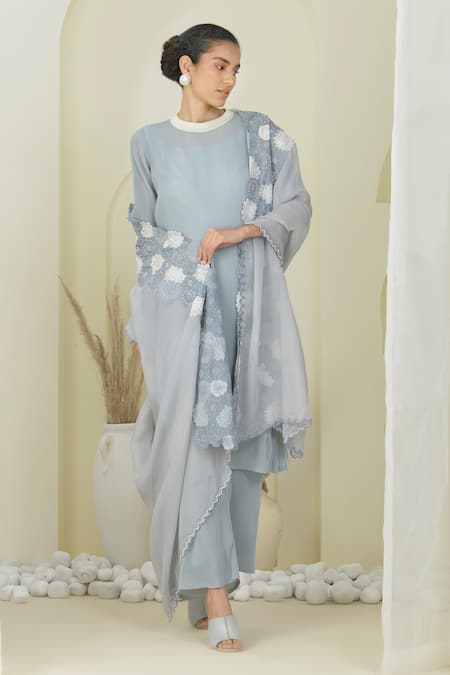 Preeti Mehta_Grey Georgette, Organza Pearls, Embroidery Collared Kurta Set With Dupatta _Online_at_Aza_Fashions