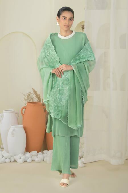 Shop Preeti Mehta Green Georgette, Organza, Viscose, Polyester Kurta Set With Floral Dupatta Online at Aza Fashions Shop_Preeti Mehta_Green Georgette, Organza, Viscose, Polyester Kurta Set With Floral Dupatta _Online_at_Aza_Fashions