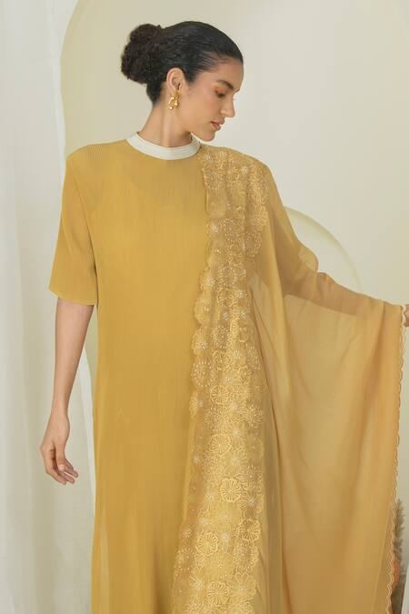 Shop Preeti Mehta Gold Georgette, Silk, Polyester, Organza Pearls, Kurta Set With Flower Dupatta Online at Aza Fashions Shop_Preeti Mehta_Gold Georgette, Silk, Polyester, Organza Pearls, Kurta Set With Flower Dupatta _Online_at_Aza_Fashions