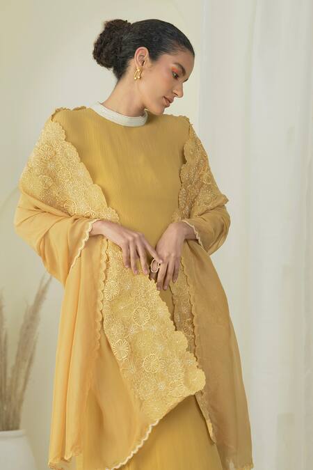 Preeti Mehta Gold Georgette, Silk, Polyester, Organza Pearls, Kurta Set With Flower Dupatta at Aza Fashions Preeti Mehta_Gold Georgette, Silk, Polyester, Organza Pearls, Kurta Set With Flower Dupatta _at_Aza_Fashions