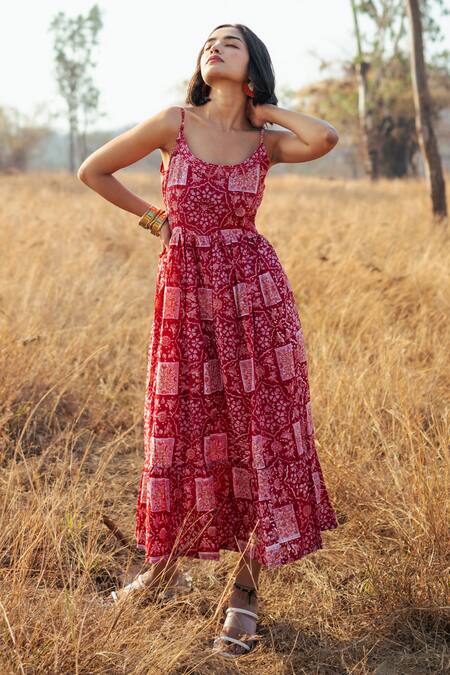 Shop Marche Red Cotton Scoop Neck Bikaner Hand Block Print Dress Online at Aza Fashions Shop_Marche_Red Cotton Scoop Neck Bikaner Hand Block Print Dress_Online_at_Aza_Fashions