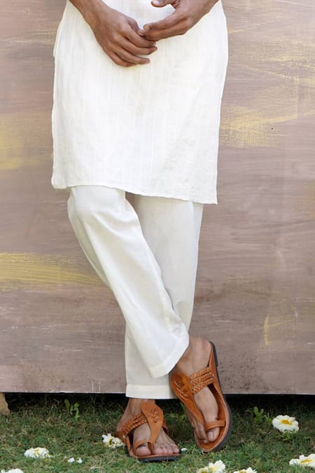 Nero India_Off White Cotton Embroidery Stripe Pattern Kurta And Pant Set _Online_at_Aza_Fashions