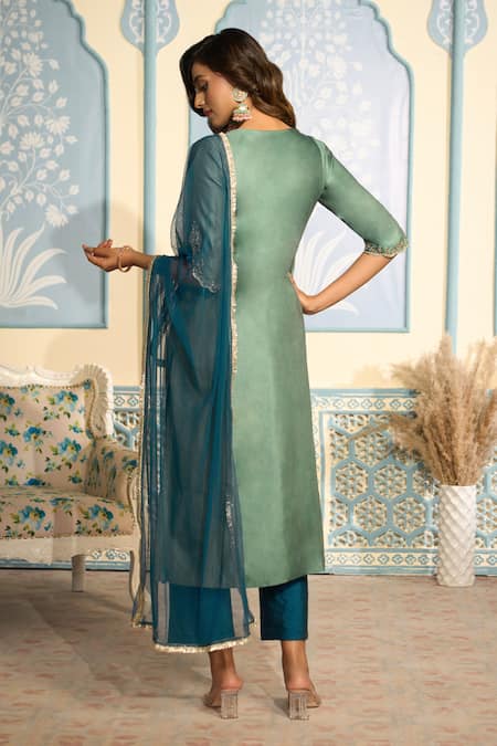 Two Sisters By Gyans X AZA_Green Satin, Organza Embroidery, Zari Split V-neck Zardozi Kurta Set _Online_at_Aza_Fashions