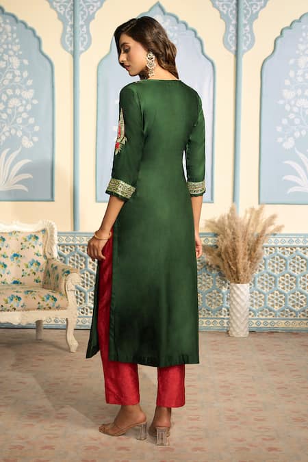 Shop Two Sisters By Gyans x AZA Green Satin, Organza Zari, Embroidery V-neck Zardozi Straight Kurta Set Online at Aza Fashions Shop_Two Sisters By Gyans x AZA_Green Satin, Organza Zari, Embroidery V-neck Zardozi Straight Kurta Set _Online_at_Aza_Fashions