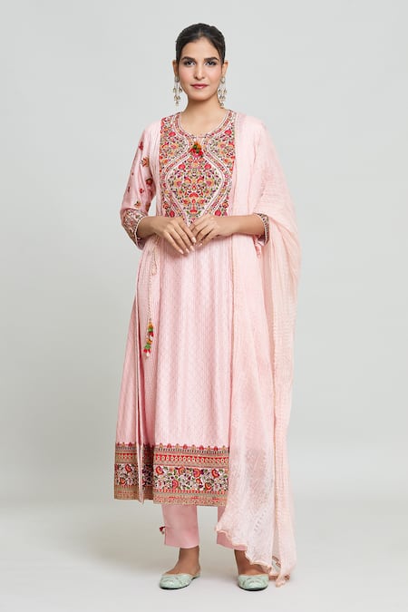 Shraddha Rambhia Pink Silk Embroidery Round Neck Kashmiri Thread Work Kurta And Pant Set