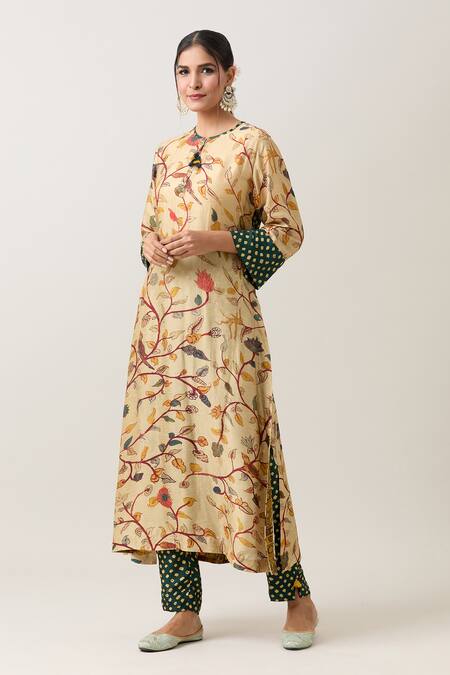 Buy_Shraddha Rambhia_Beige Silk Round Neck Kalamkari Gardenia Print Kurta With Pant_Online_at_Aza_Fashions