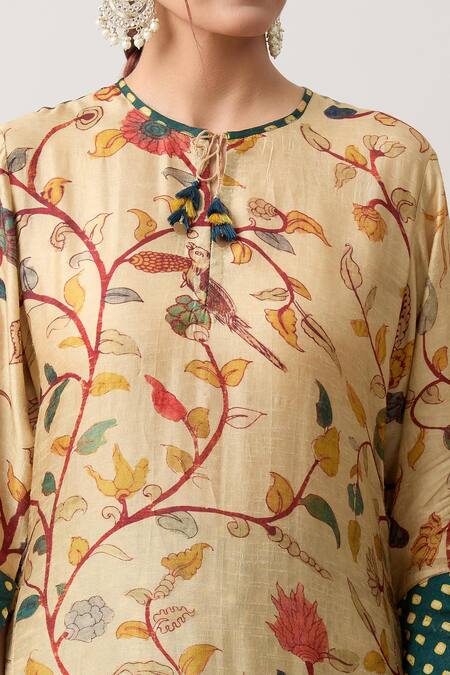 Shop_Shraddha Rambhia_Beige Silk Round Neck Kalamkari Gardenia Print Kurta With Pant_Online_at_Aza_Fashions
