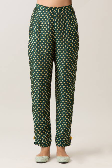 Shraddha Rambhia_Beige Silk Round Neck Kalamkari Gardenia Print Kurta With Pant_at_Aza_Fashions