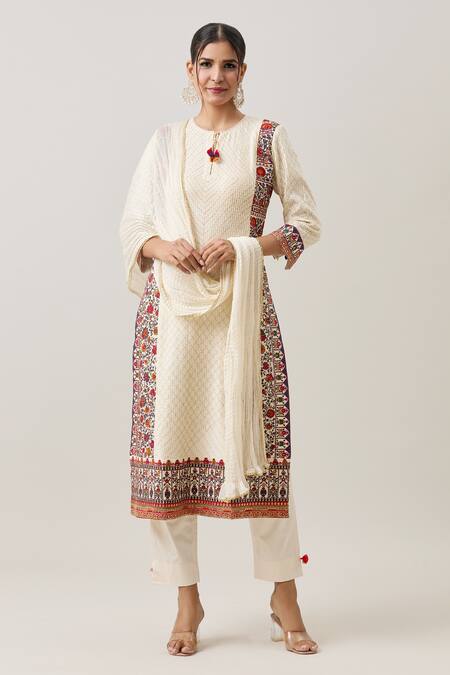 Shraddha Rambhia Ivory Silk Tassels Round Neck Kashmiri Thread Bahar Embroidered Kurta With Pant