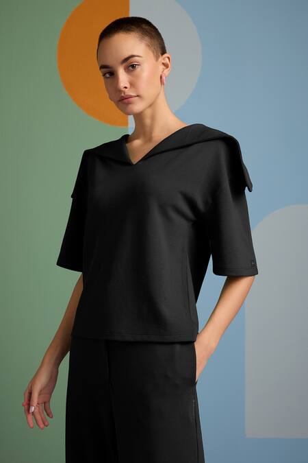 Buy_Muvazo_Black Cotton, Polyester Collared Eclectic Enchantment Top With Pant 
