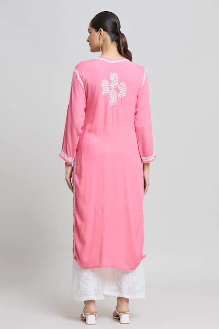 Samyukta Singhania Floral Chikankari Embroidered Kurta 
