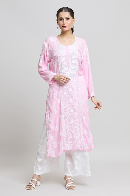 Samyukta Singhania Embroidered Straight Kurta 