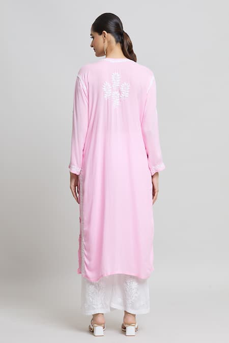 Samyukta Singhania Embroidered Straight Kurta 