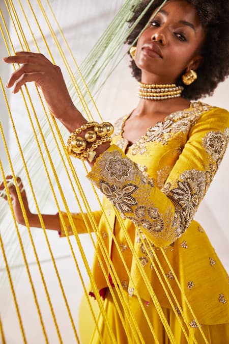 Anu Pellakuru_Yellow Silk, Modal Zari, Pearls V-neck Hand Embroidered Jacket And Palazzo Set _Online_at_Aza_Fashions
