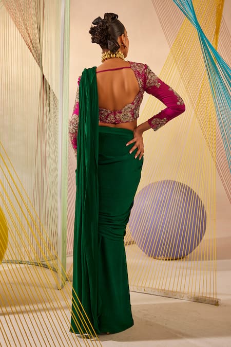 Anu Pellakuru Green Silk, Chiffon Pearls, Zari Pre-draped Saree With Embroidered Blouse at Aza Fashions Anu Pellakuru_Green Silk, Chiffon Pearls, Zari Pre-draped Saree With Embroidered Blouse _at_Aza_Fashions