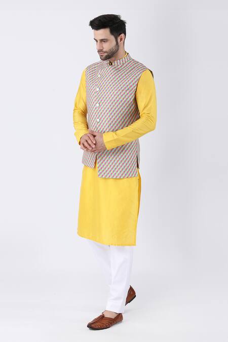 Manish Nagdeo Multi Color Cotton, Silk Swirl Print Bundi Kurta Set Online at Aza Fashions Manish Nagdeo_Multi Color Cotton, Silk Swirl Print Bundi Kurta Set _Online_at_Aza_Fashions