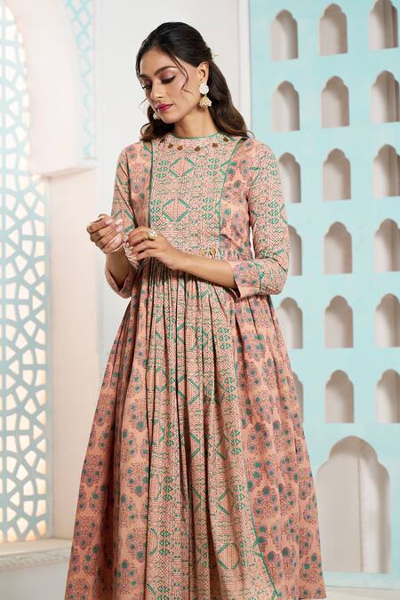 Samyukta Singhania_Coral Cotton Embroidery High Geometric Pattern Overlapping Anarkali Pant Set_Online_at_Aza_Fashions