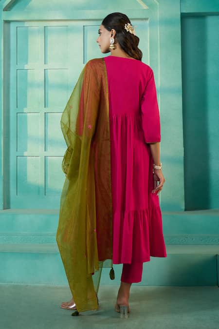 Shop Naintara Bajaj Pink Cotton, Chiffon Embroidery Collared Solid Gathered Kurta Pant Set at Aza Fashions Shop_Naintara Bajaj_Pink Cotton, Chiffon Embroidery Collared Solid Gathered Kurta Pant Set _at_Aza_Fashions