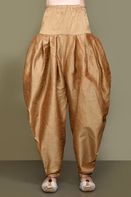 Buy_Petite Pomme_Cream Denim, Silk Embroidery Spade Bloom Motif Kurta With Patiala Pant 