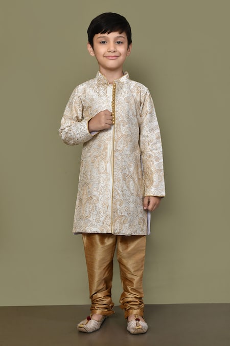 Petite Pomme Paisley Thread Embroidered Kurta 