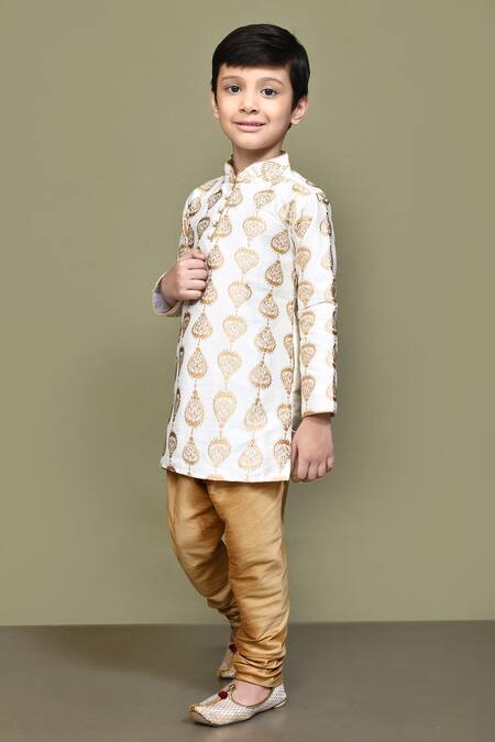 Petite Pomme_White Silk Embroidery Paisley Pattern Kurta Set _at_Aza_Fashions