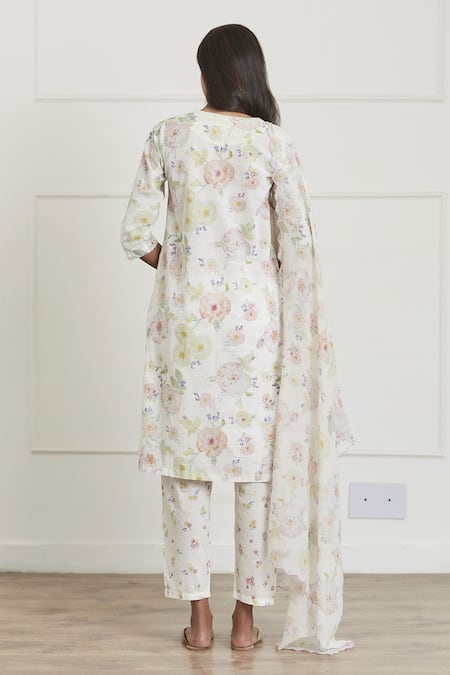 Shop_Surmaye_Ivory Chanderi Embroidery Bliss Blossom Pattern Dupatta _at_Aza_Fashions