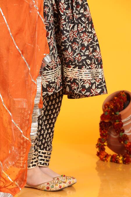 JILMIL DREAMWEAR_Black Cotton, Chiffon Gota Patti, Fringe Floral Print Anarkali Set _at_Aza_Fashions