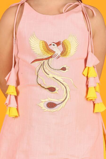Shop_JILMIL DREAMWEAR_Peach Cotton Tassels Flamingo Embroidered Kurta Set _Online_at_Aza_Fashions