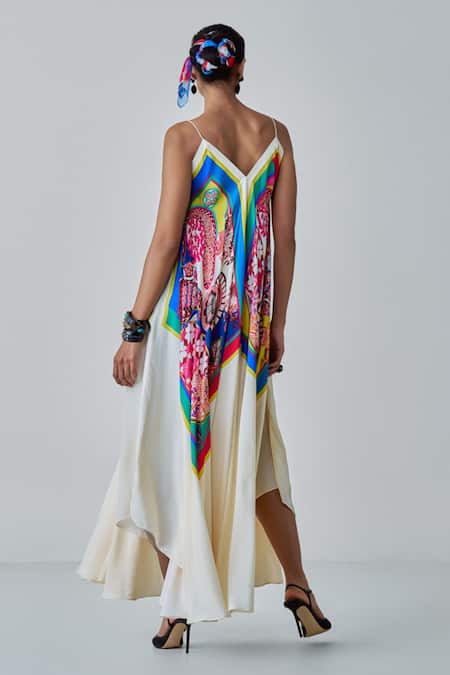 Shop Saaksha & Kinni Ivory Silk V-neck Yazmine Paisley Print Dress With Belt at Aza Fashions Shop_Saaksha & Kinni_Ivory Silk V-neck Yazmine Paisley Print Dress With Belt_at_Aza_Fashions