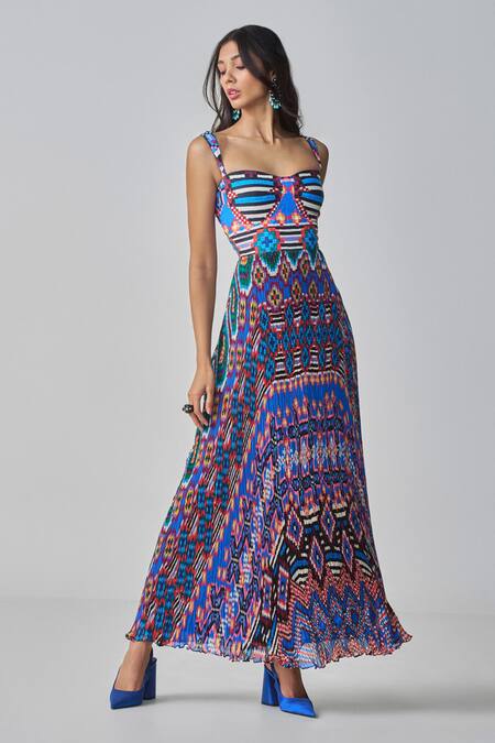 Buy Saaksha & Kinni Blue Chiffon, Satin Sweetheart Neck Nala Ikat Print Maxi Dress Online at Aza Fashions Buy_Saaksha & Kinni_Blue Chiffon, Satin Sweetheart Neck Nala Ikat Print Maxi Dress _Online_at_Aza_Fashions
