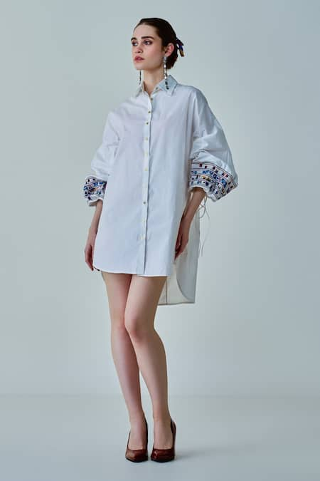 Saaksha & Kinni White Poplin Hand Embroidered Mirror Collar Elsa Sleeve Oversized Shirt 