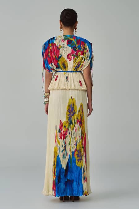 Shop Saaksha & Kinni Ivory Cotton, Silk Split V-neck Monica Floral Print Top at Aza Fashions Shop_Saaksha & Kinni_Ivory Cotton, Silk Split V-neck Monica Floral Print Top _at_Aza_Fashions