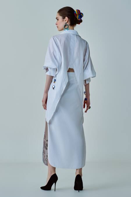 Saaksha & Kinni White Poplin Embroidery Collared Olivia Cuff Hand Shirt Online at Aza Fashions Saaksha & Kinni_White Poplin Embroidery Collared Olivia Cuff Hand Shirt _Online_at_Aza_Fashions